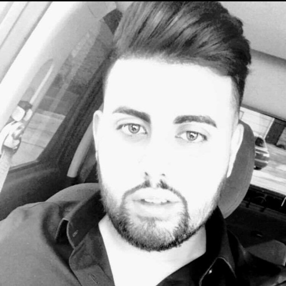 Meet your Posher, Daniel - Picture 1 of 1